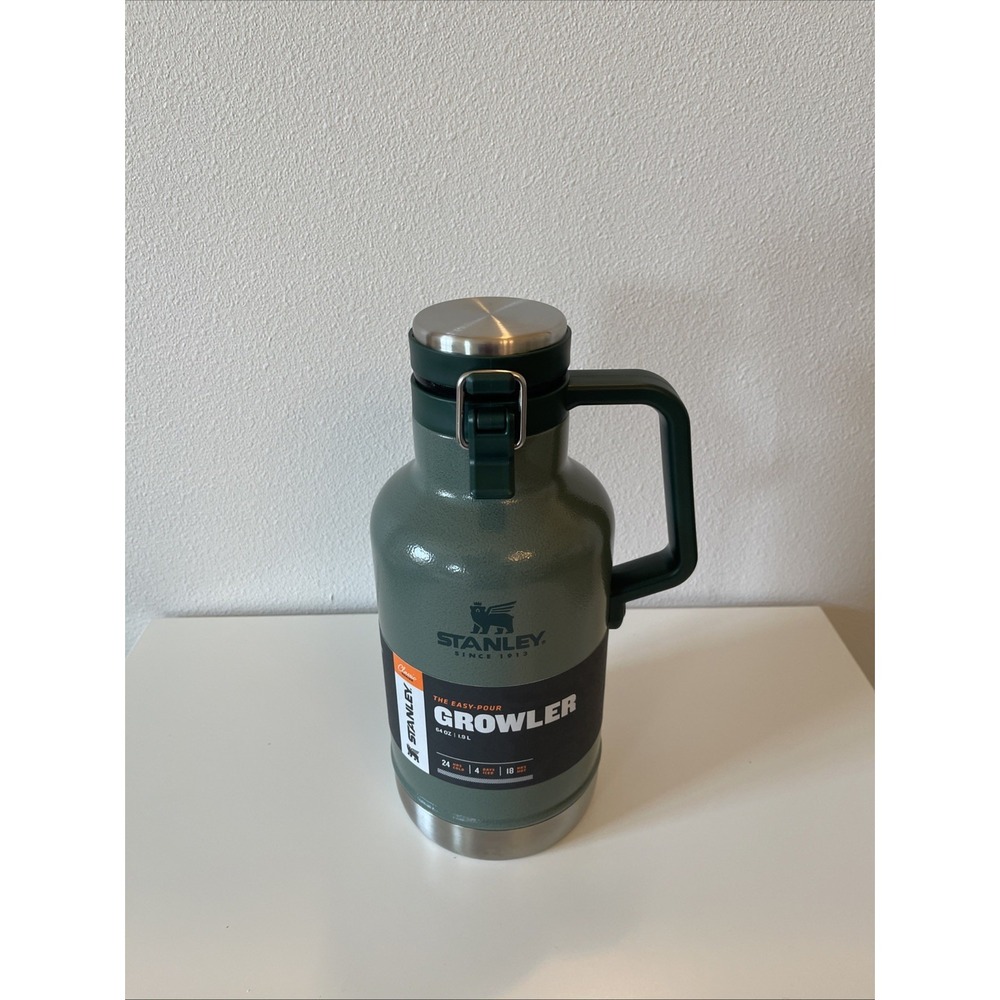 Stanley  Classic Growler 64 Ounces Insulated Stainless Steel Easy-Pour Keeps